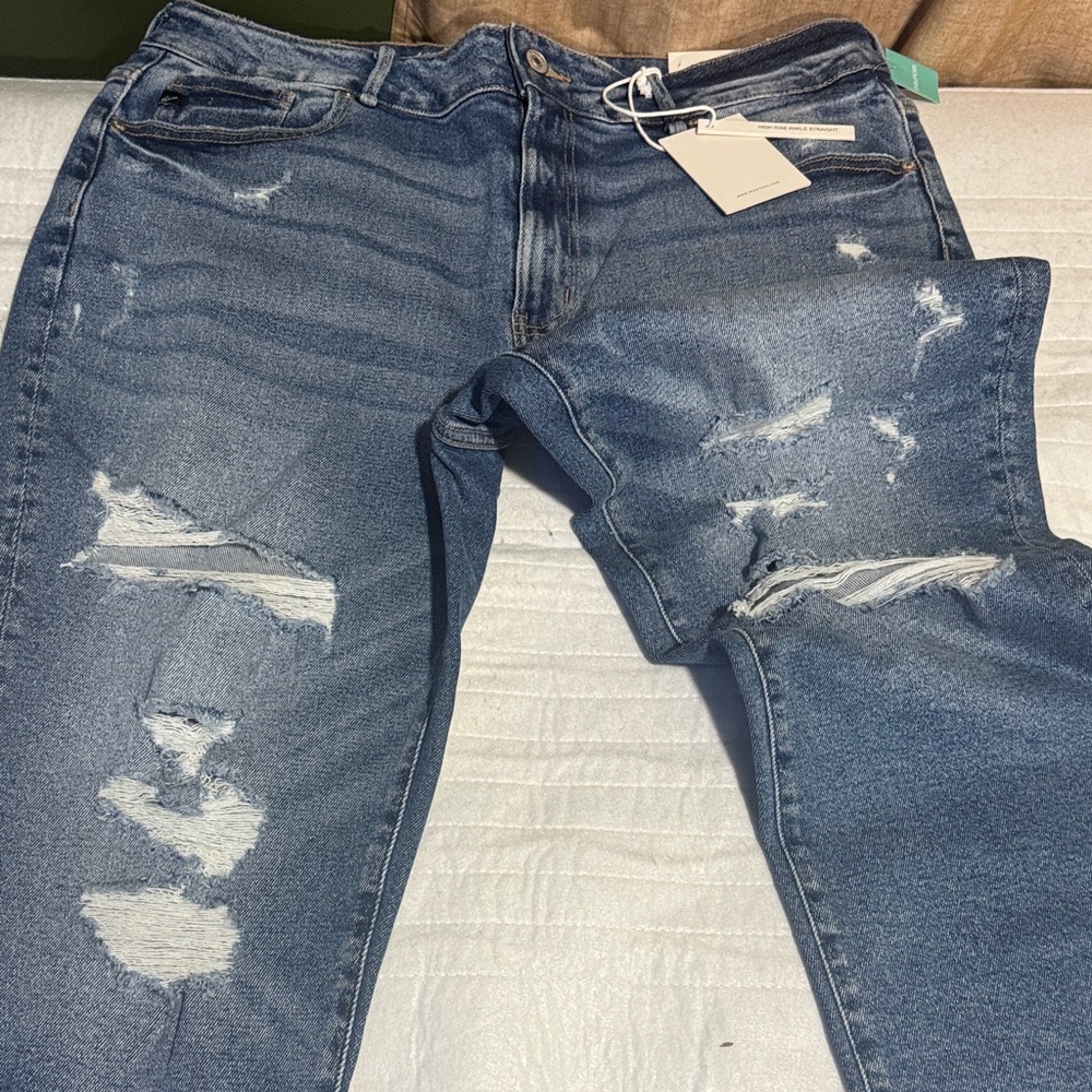 KanCan Distressed Light Blue Skinny Jeans
